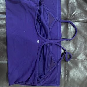 Lululemon workout shirt